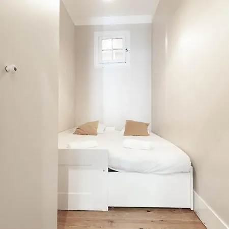 Akicity Anjos Stairway Lisboa